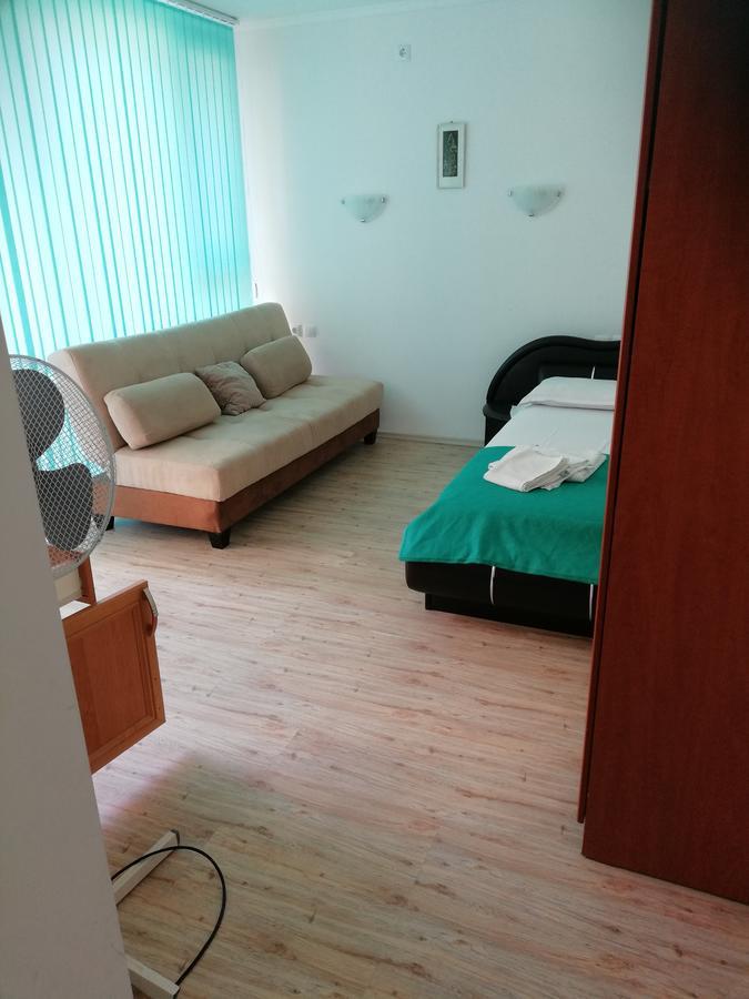 Ferienwohnung Apartament Janet Pomorie Exterior foto