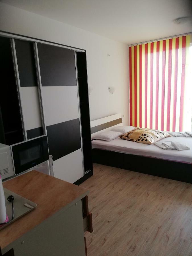 Ferienwohnung Apartament Janet Pomorie Exterior foto